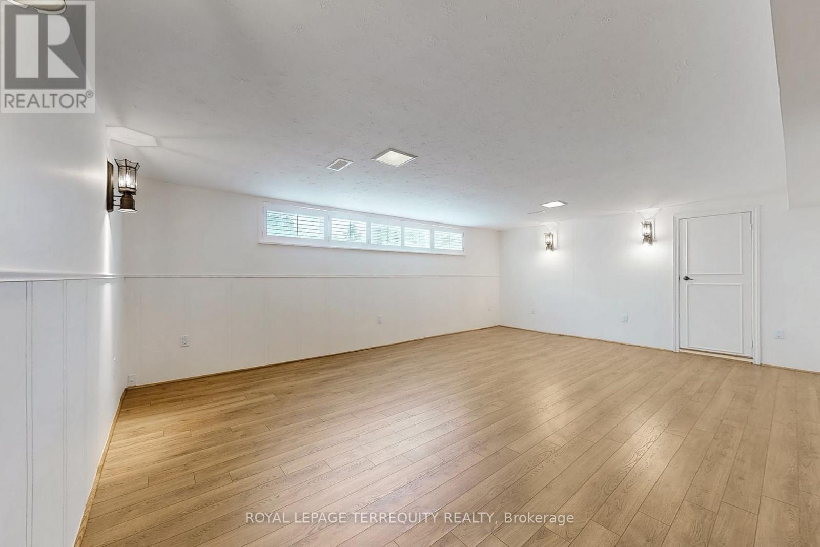 8 Cromer Place, Toronto (Willowridge-Martingrove-Richview), Ontario  M9R 2E1 - Photo 21 - W12212884