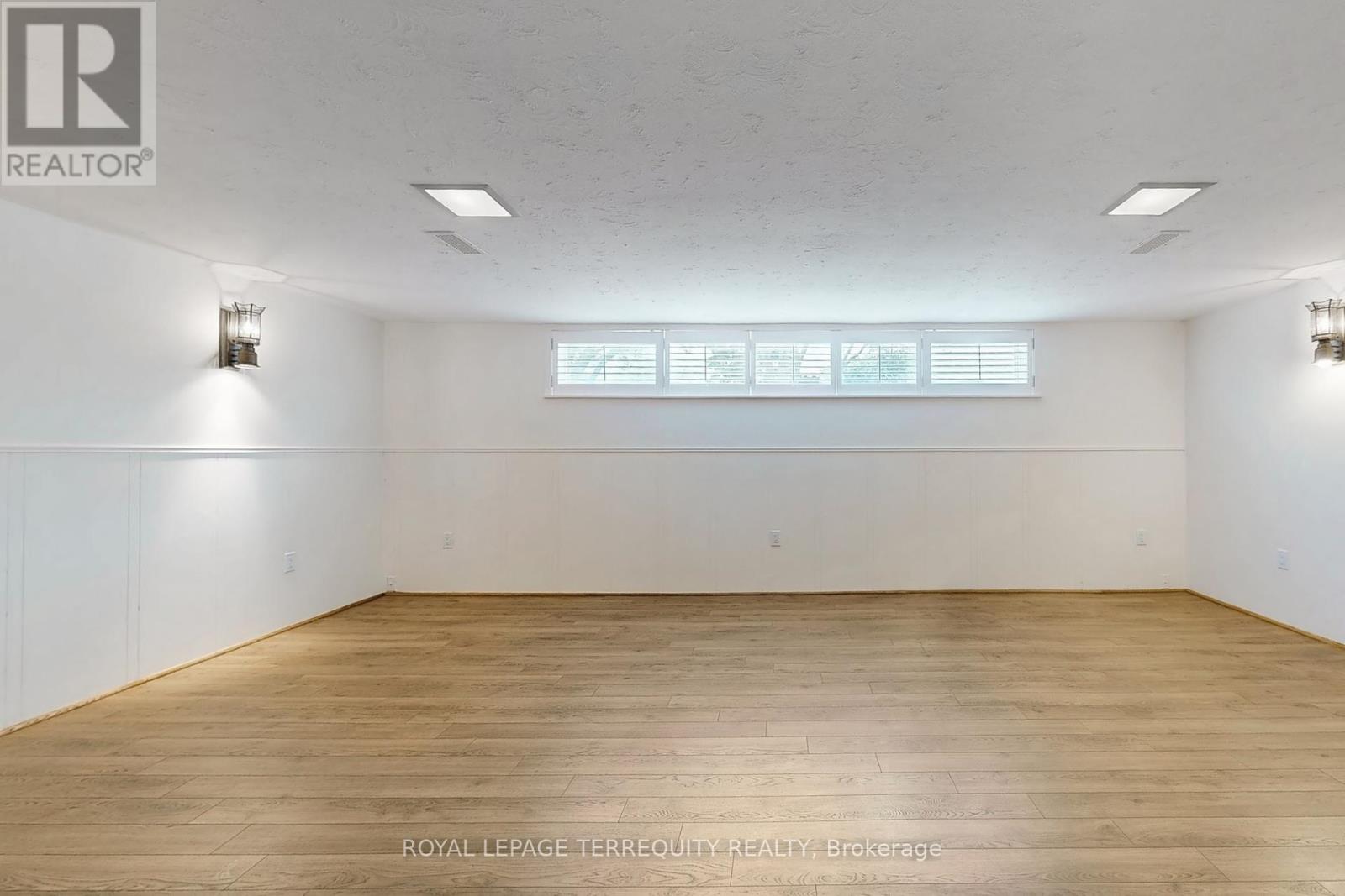 8 Cromer Place, Toronto (Willowridge-Martingrove-Richview), Ontario  M9R 2E1 - Photo 23 - W12212884