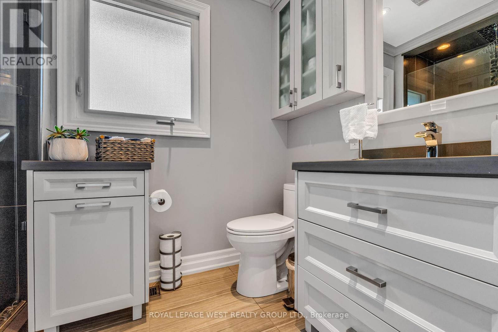 1321 Canford Crescent, Mississauga, Ontario  L5J 3M9 - Photo 15 - W12212892