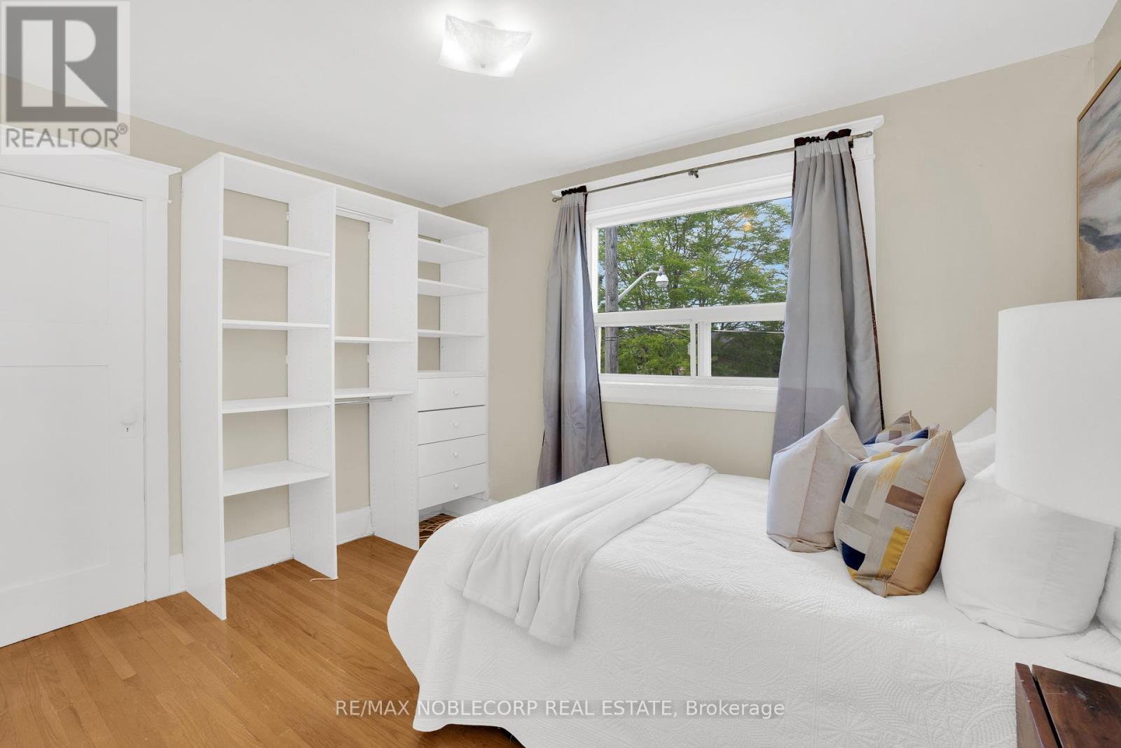 259 Silverthorn Avenue, Toronto, Ontario  M6N 3K2 - Photo 18 - W12212916