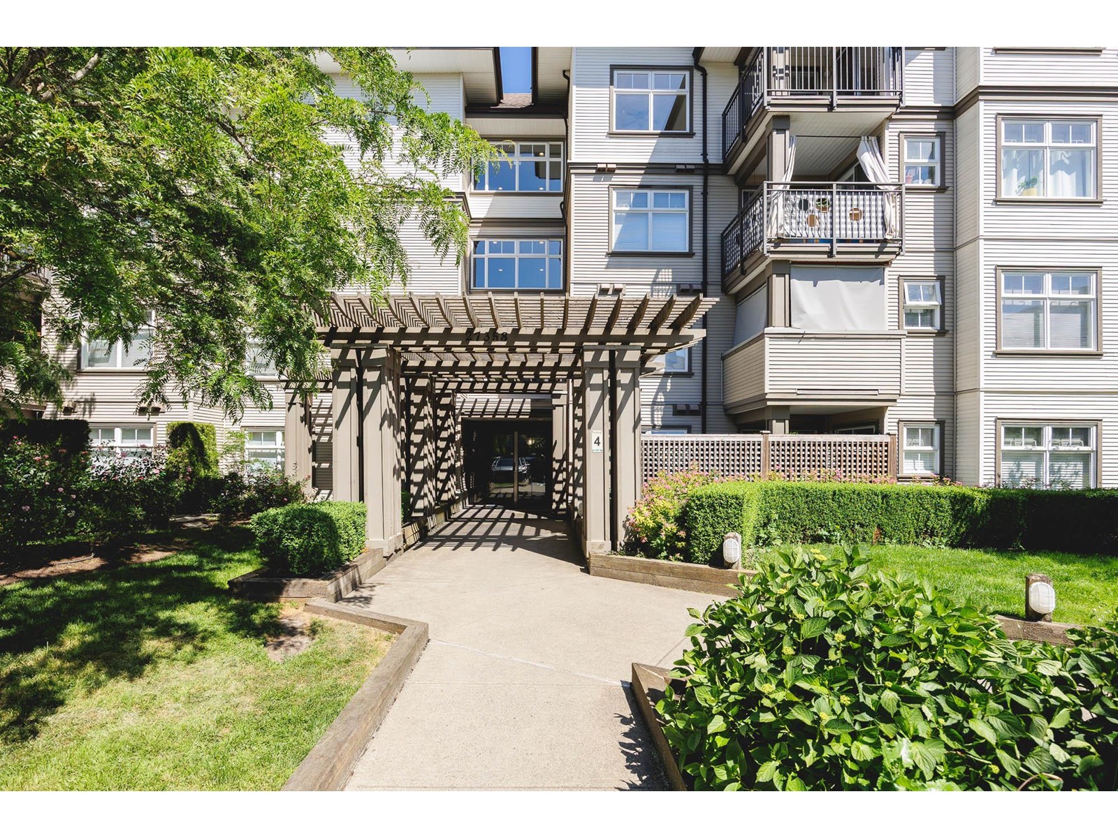 347 27358 32 Avenue, Langley, British Columbia  V4W 3M5 - Photo 2 - R3014180