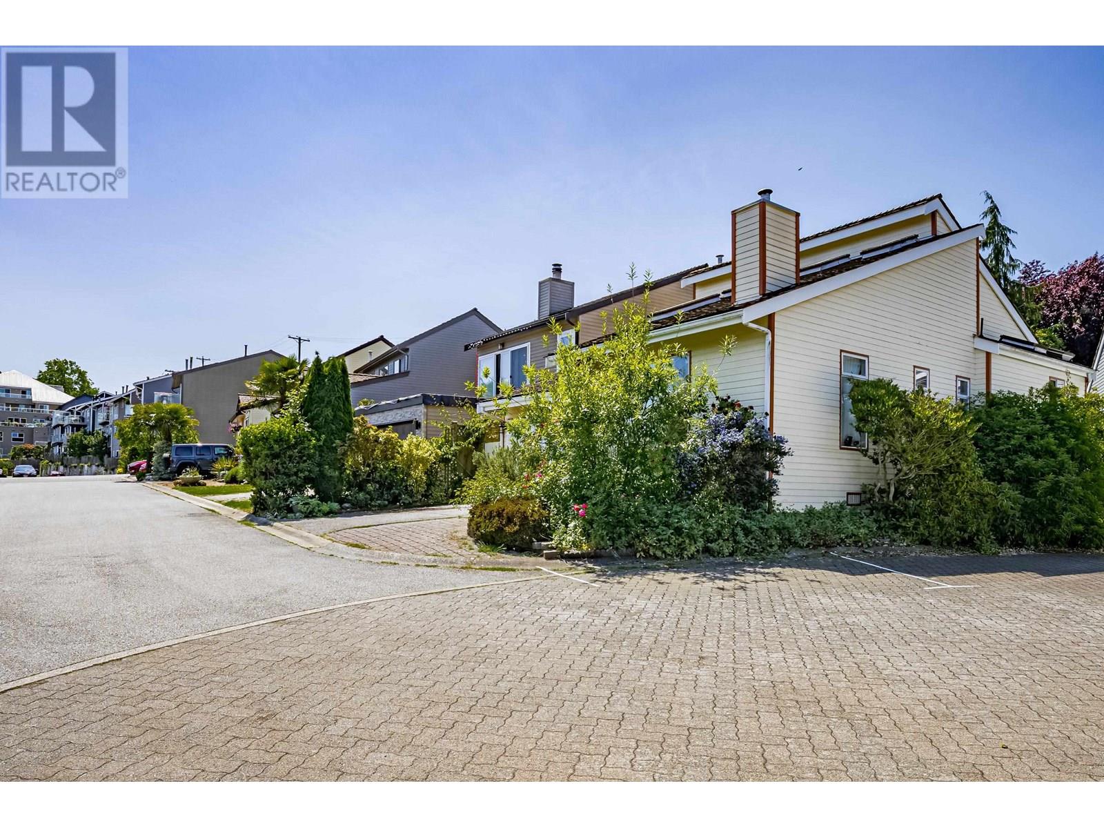 1472 Village Green Wynd, Tsawwassen, British Columbia  V4L 2K4 - Photo 2 - R3012834