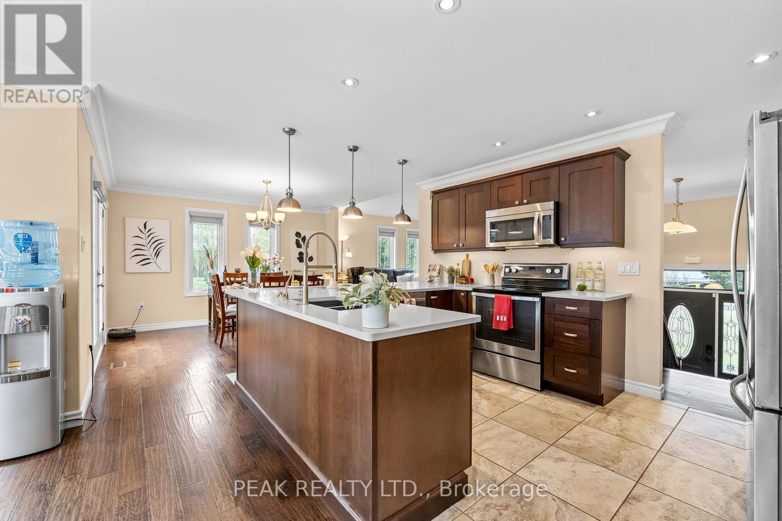 116 Prinyers Cove Crescent, Prince Edward County, Ontario K0K 2T0 - Photo 11 - X12146423