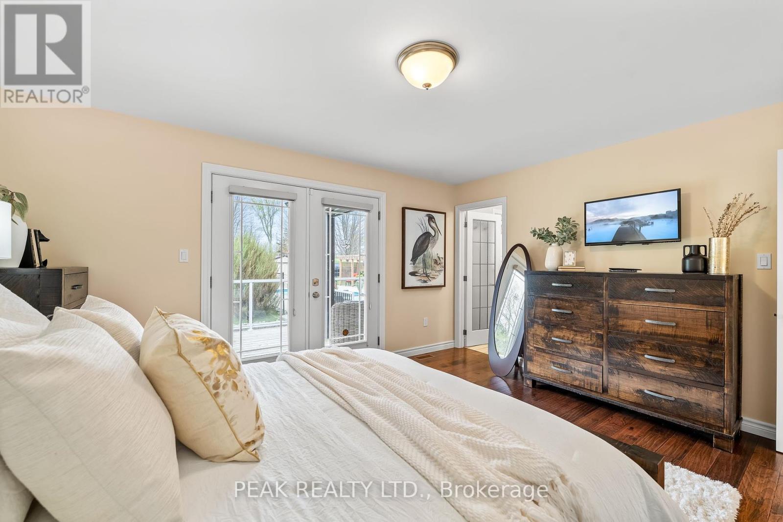 116 Prinyers Cove Crescent, Prince Edward County, Ontario K0K 2T0 - Photo 18 - X12146423