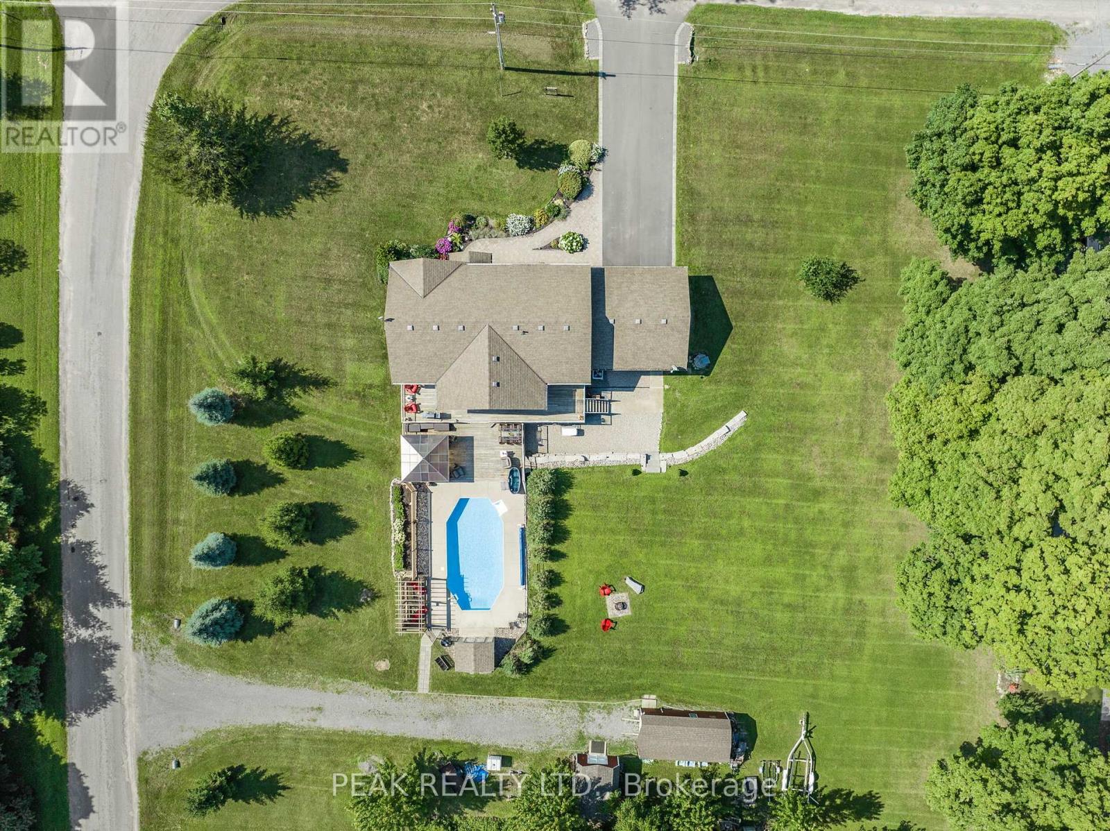 116 Prinyers Cove Crescent, Prince Edward County, Ontario K0K 2T0 - Photo 2 - X12146423