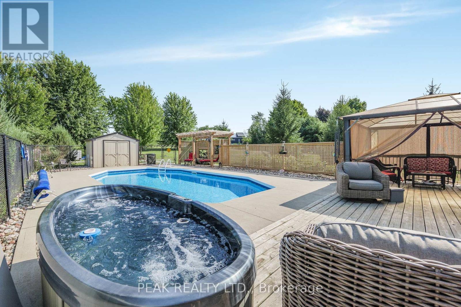 116 Prinyers Cove Crescent, Prince Edward County, Ontario K0K 2T0 - Photo 24 - X12146423