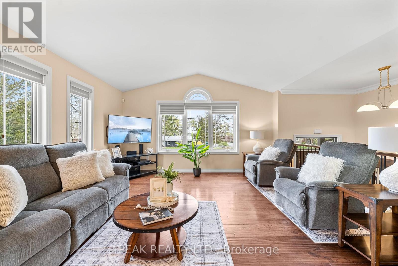 116 Prinyers Cove Crescent, Prince Edward County, Ontario K0K 2T0 - Photo 8 - X12146423
