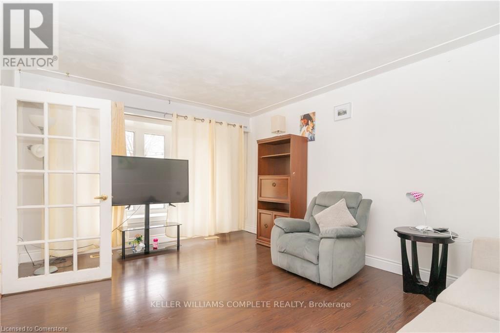 574 Upper Sherman Avenue, Hamilton (Eastmount), Ontario  L8V 3M1 - Photo 5 - X12212790