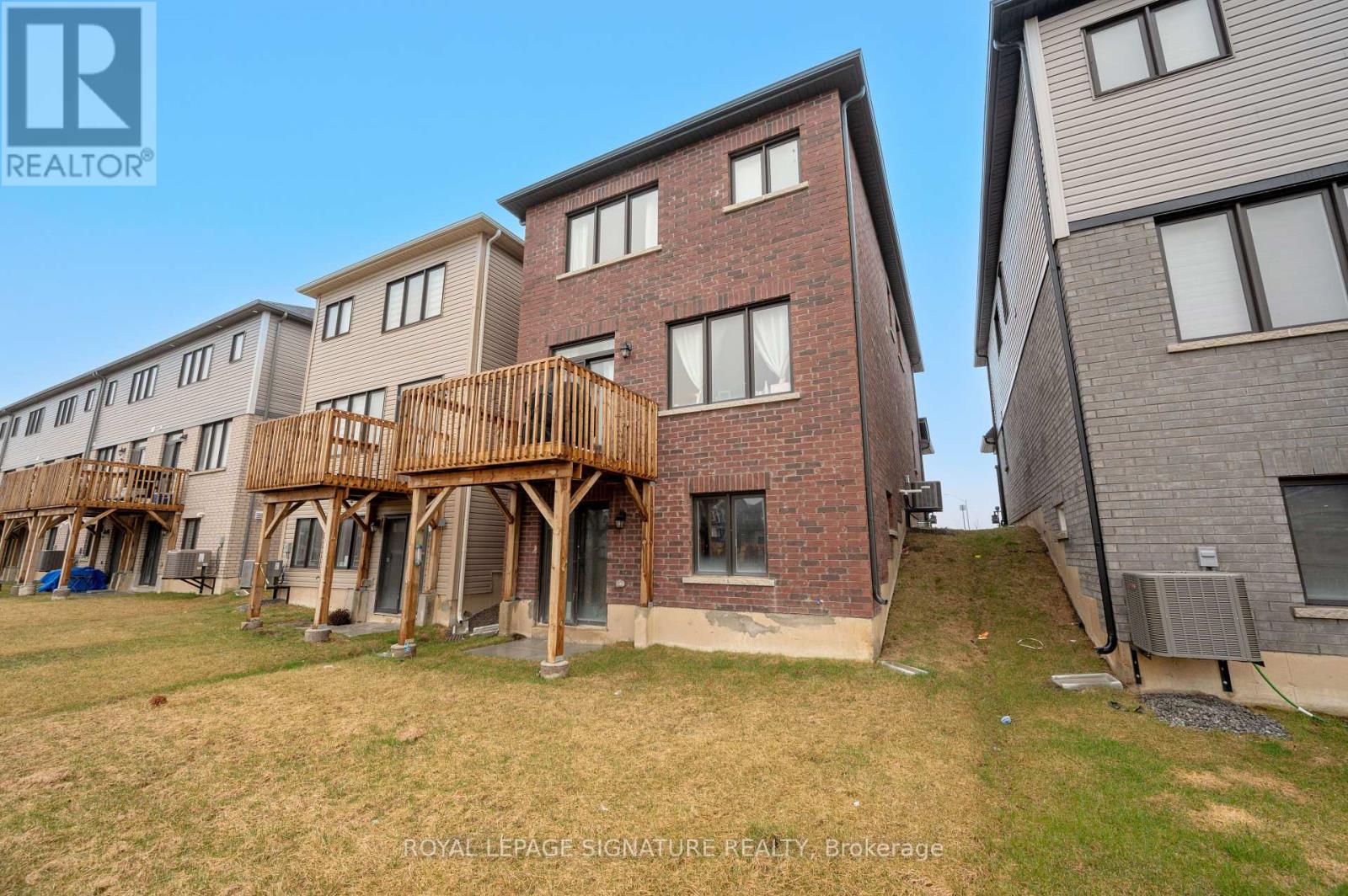 61 Vanilla Trail, Thorold (Rolling Meadows), Ontario  L2V 0L1 - Photo 17 - X12212829