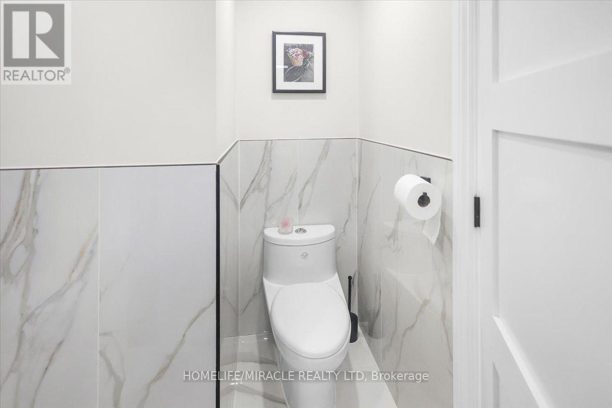 57 Springmount Drive, Kitchener, Ontario  N2A 3V2 - Photo 26 - X12212832