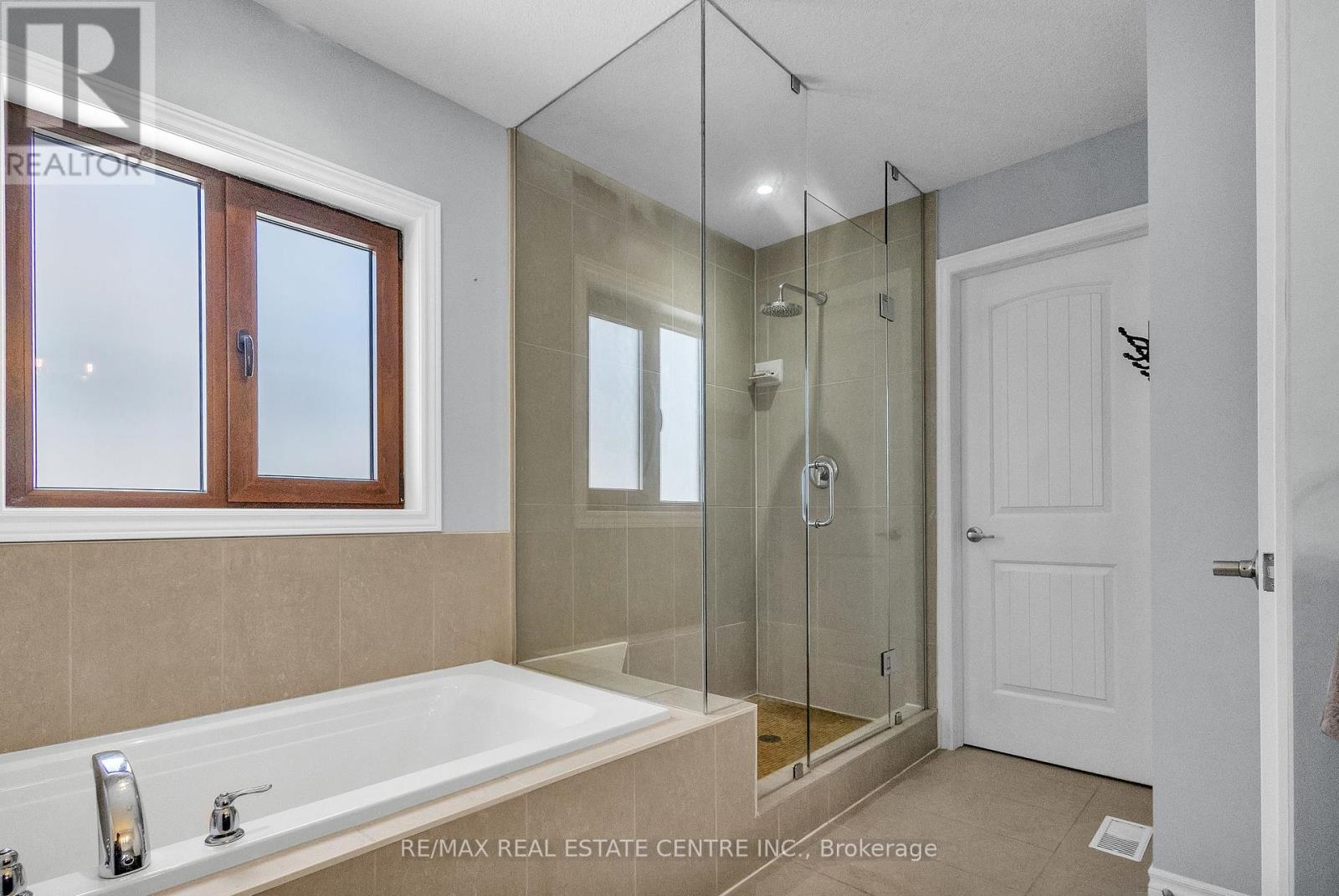 801 Halifax Road, Woodstock (Woodstock - North), Ontario  N4T 0C6 - Photo 22 - X12212845