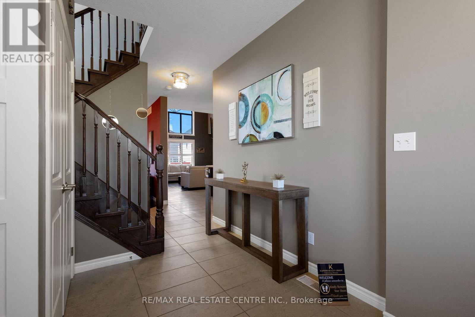 801 Halifax Road, Woodstock (Woodstock - North), Ontario  N4T 0C6 - Photo 6 - X12212845
