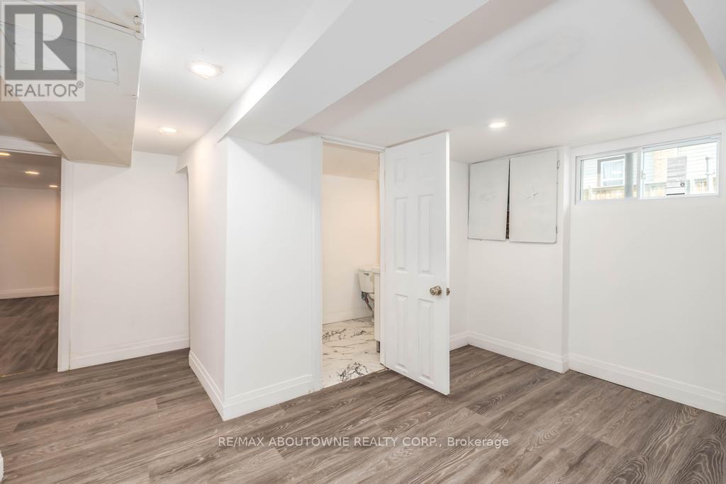 126 Harmony Avenue, Hamilton (Homeside), Ontario  L8H 4Y3 - Photo 19 - X12212858