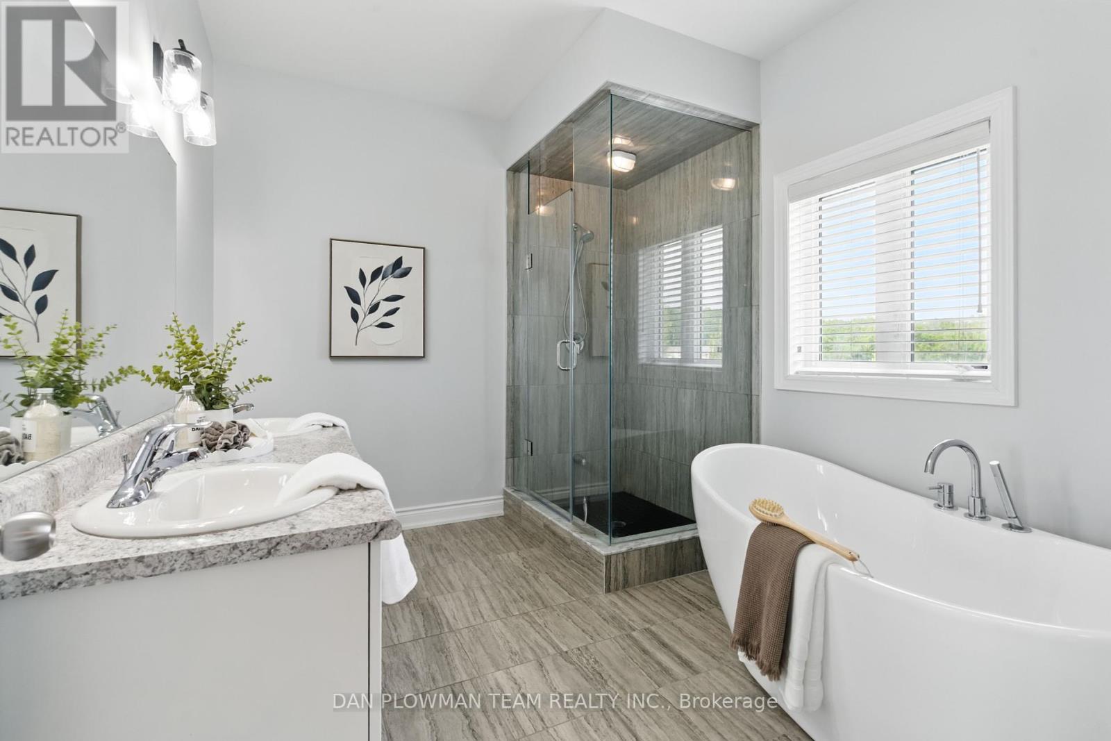 47 Songbird Crescent, Kawartha Lakes, Ontario  K9V 0A9 - Photo 24 - X12212895