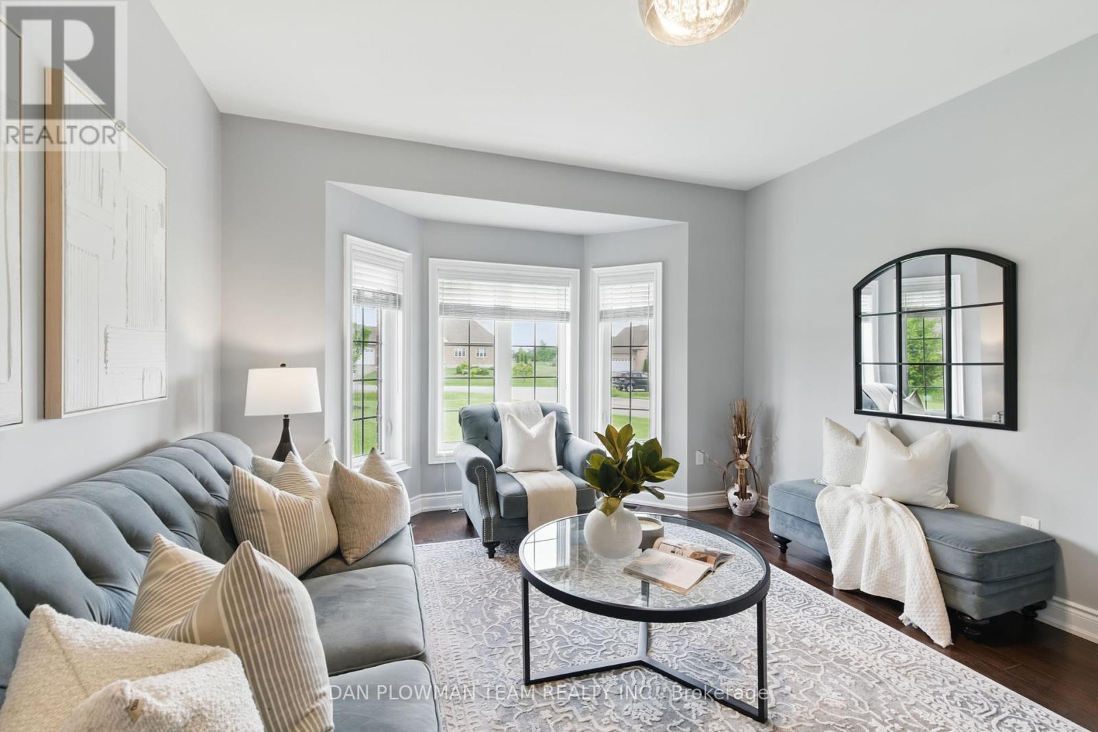 47 Songbird Crescent, Kawartha Lakes, Ontario  K9V 0A9 - Photo 8 - X12212895