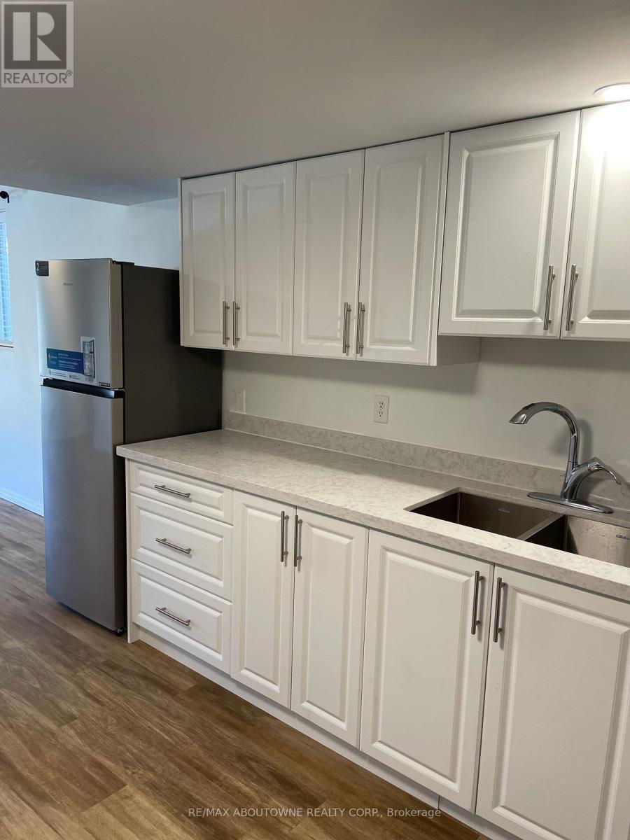 Bsmt - 23 Drohan Drive, Guelph, Ontario  N1G 5H6 - Photo 11 - X12212896