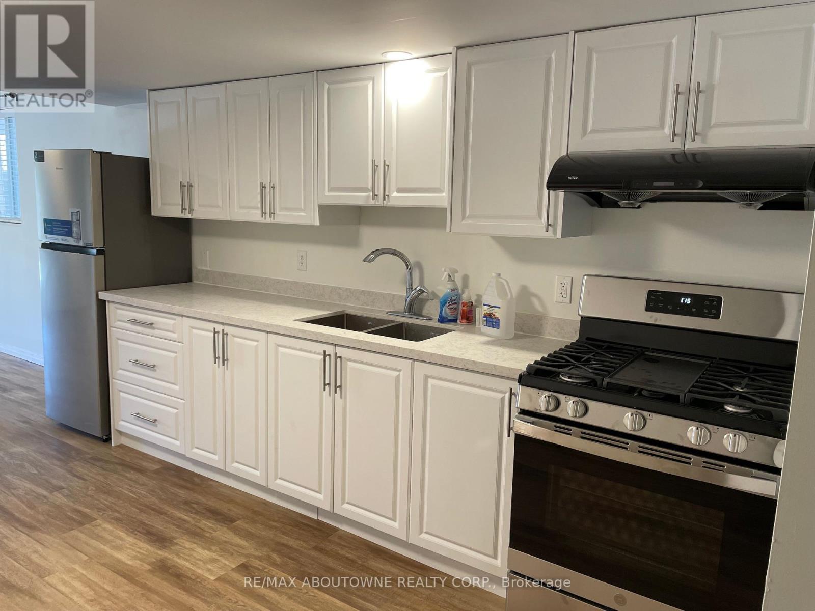 Bsmt - 23 Drohan Drive, Guelph, Ontario  N1G 5H6 - Photo 9 - X12212896