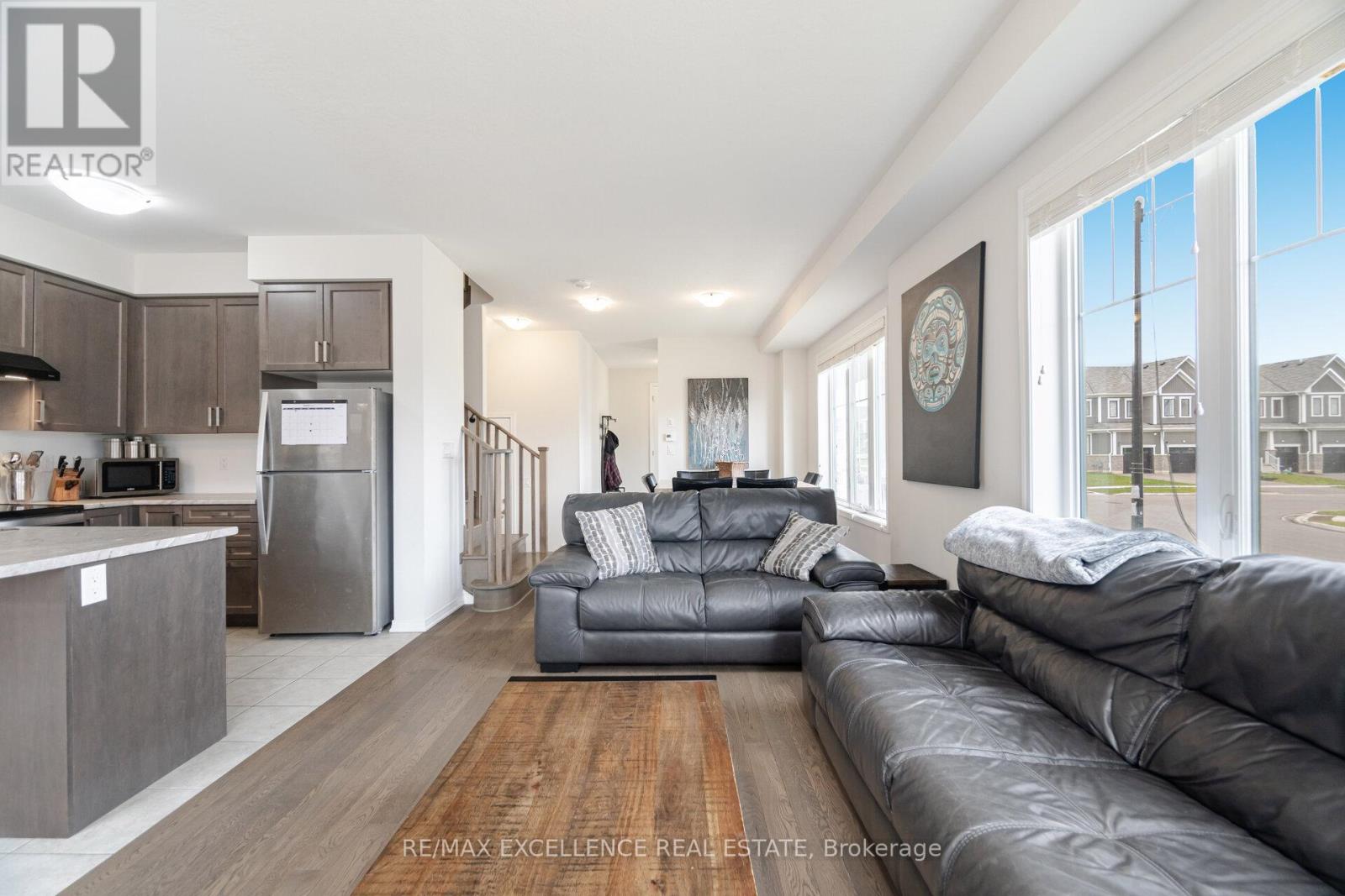 53 Oaktree Drive, Haldimand, Ontario  N3W 0C6 - Photo 17 - X12212911