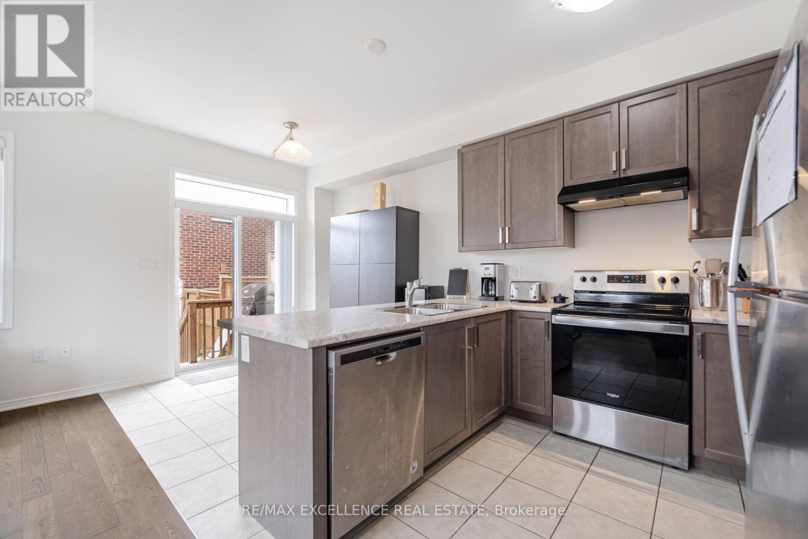 53 Oaktree Drive, Haldimand, Ontario  N3W 0C6 - Photo 24 - X12212911