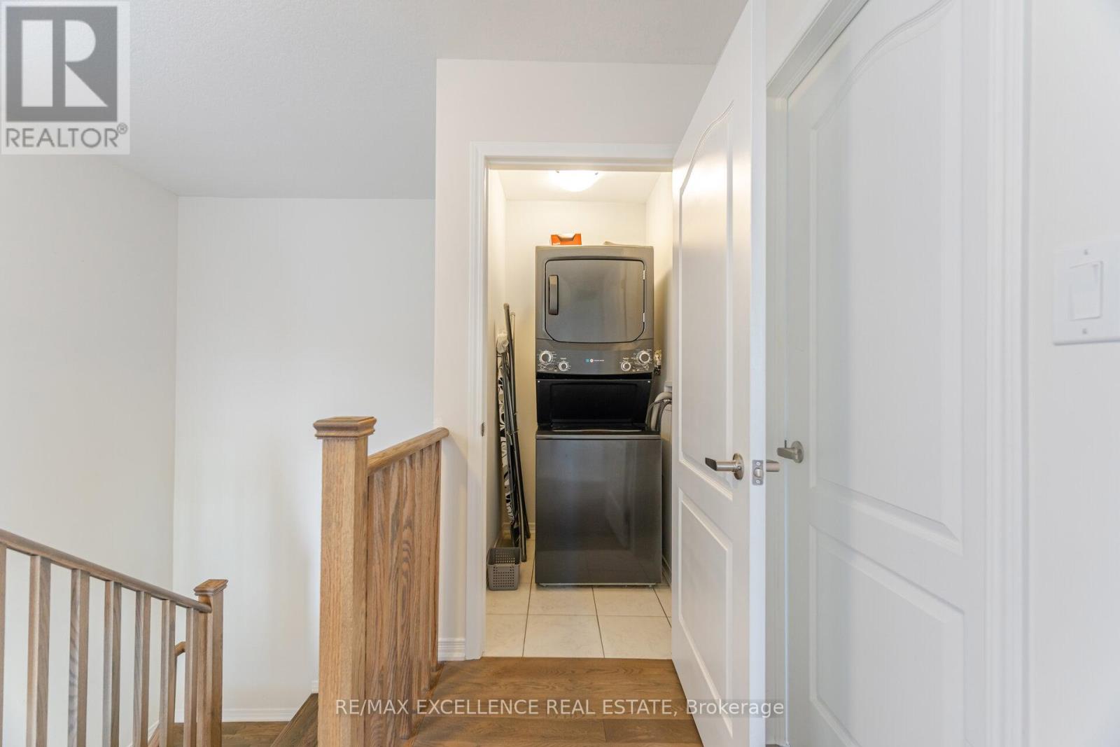 53 Oaktree Drive, Haldimand, Ontario  N3W 0C6 - Photo 45 - X12212911