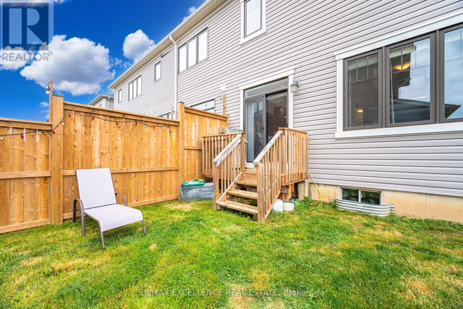 53 Oaktree Drive, Haldimand, Ontario  N3W 0C6 - Photo 46 - X12212911