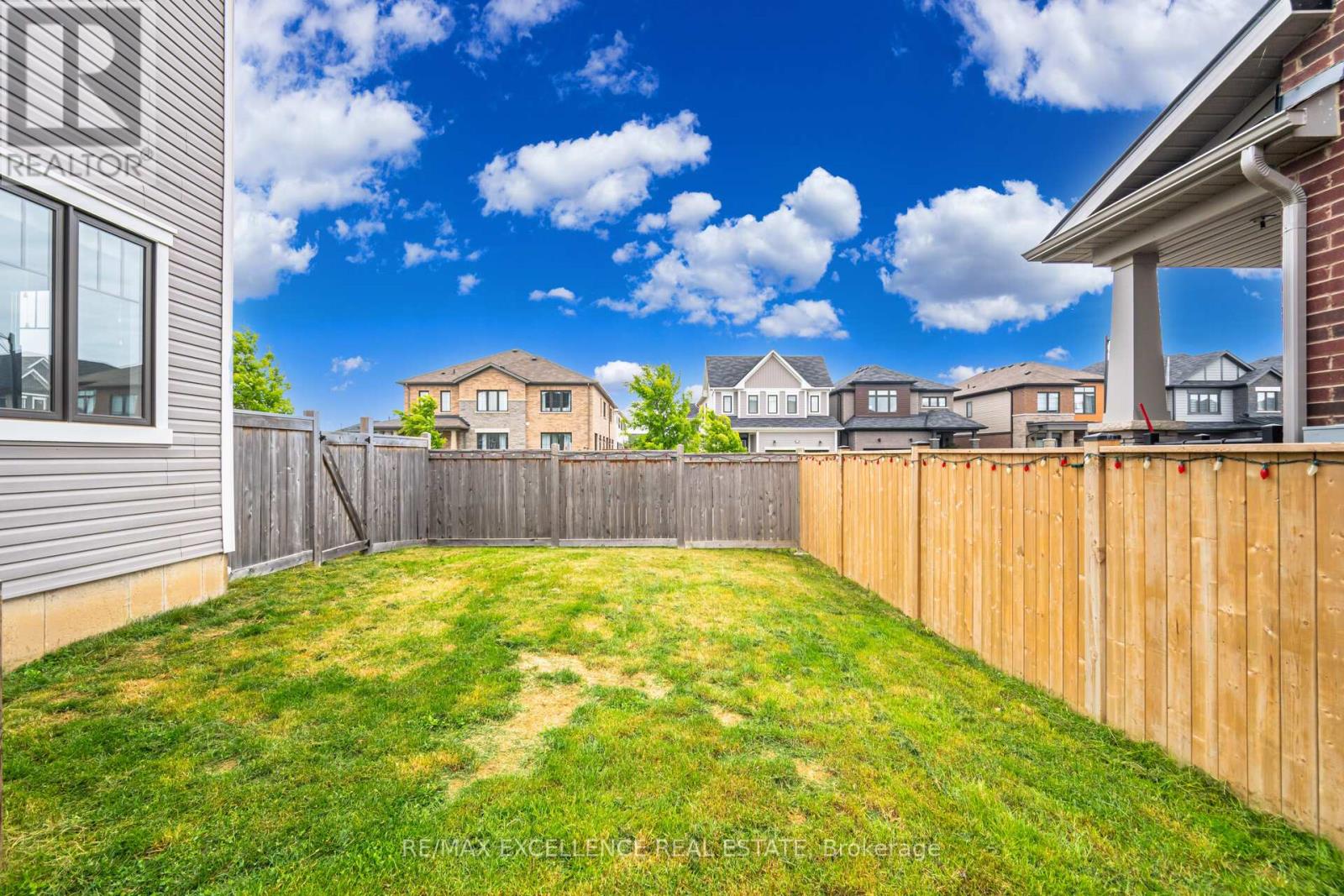 53 Oaktree Drive, Haldimand, Ontario  N3W 0C6 - Photo 47 - X12212911
