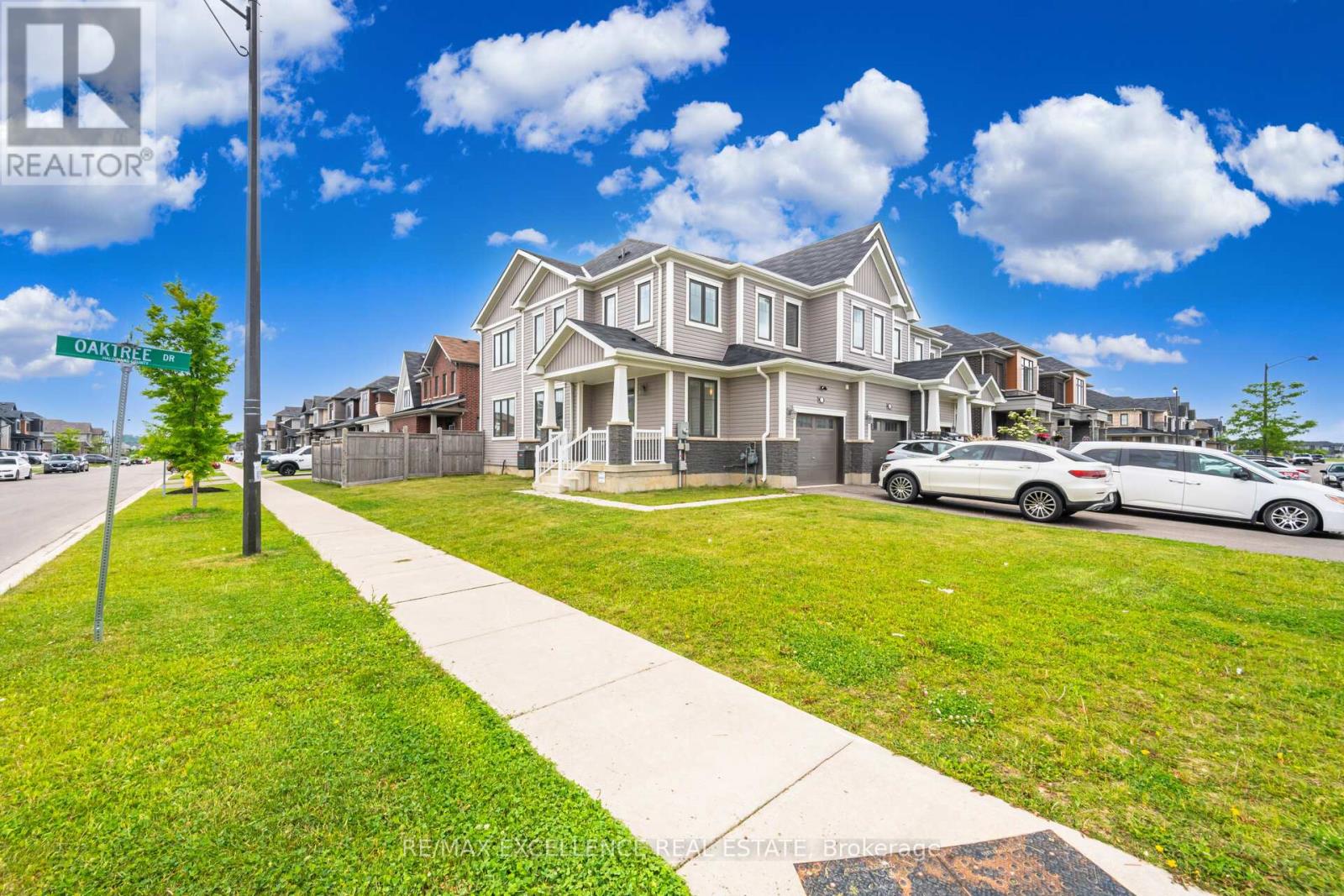 53 Oaktree Drive, Haldimand, Ontario  N3W 0C6 - Photo 5 - X12212911