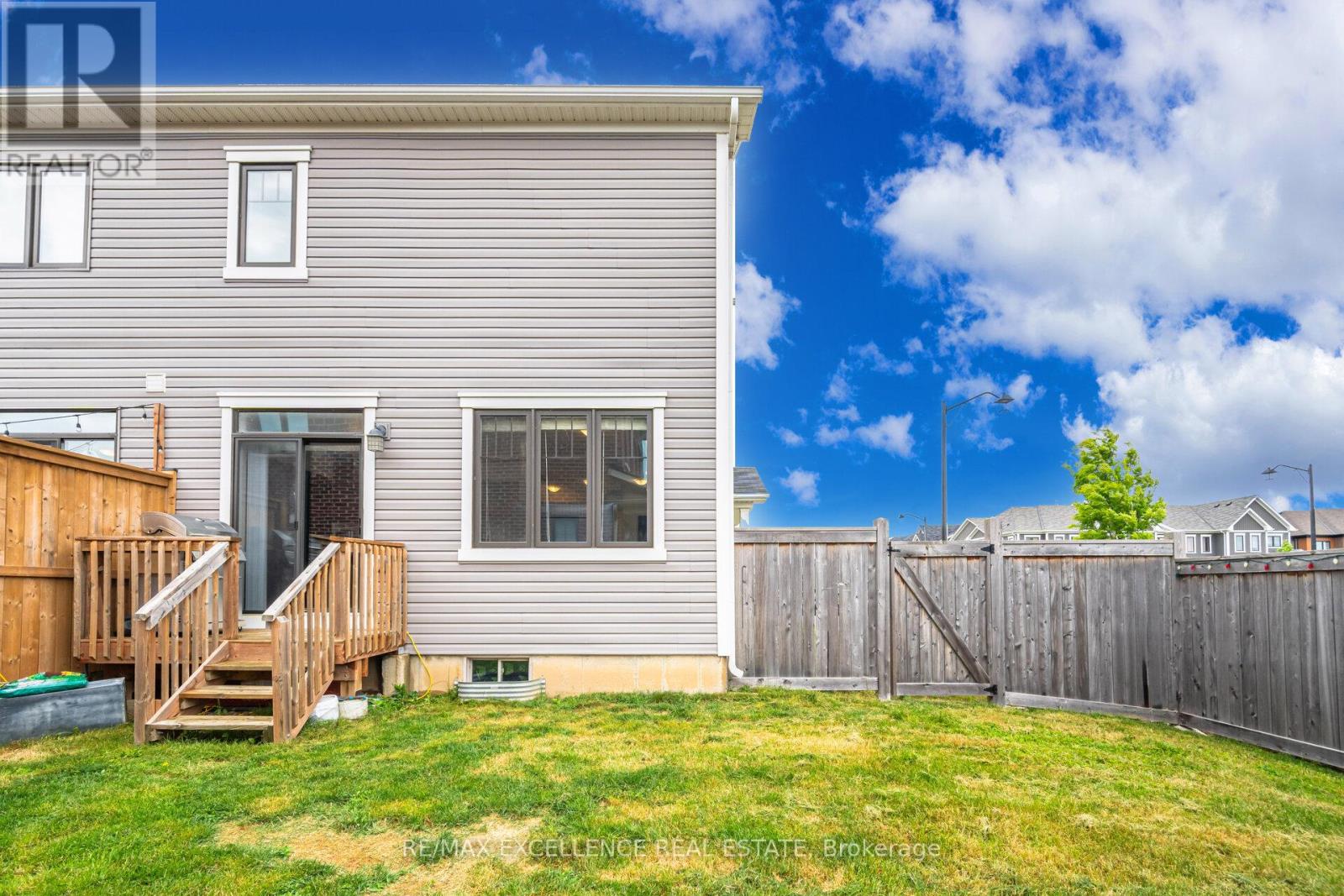 53 Oaktree Drive, Haldimand, Ontario  N3W 0C6 - Photo 50 - X12212911