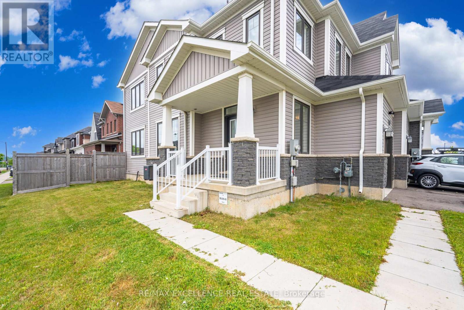 53 Oaktree Drive, Haldimand, Ontario  N3W 0C6 - Photo 7 - X12212911