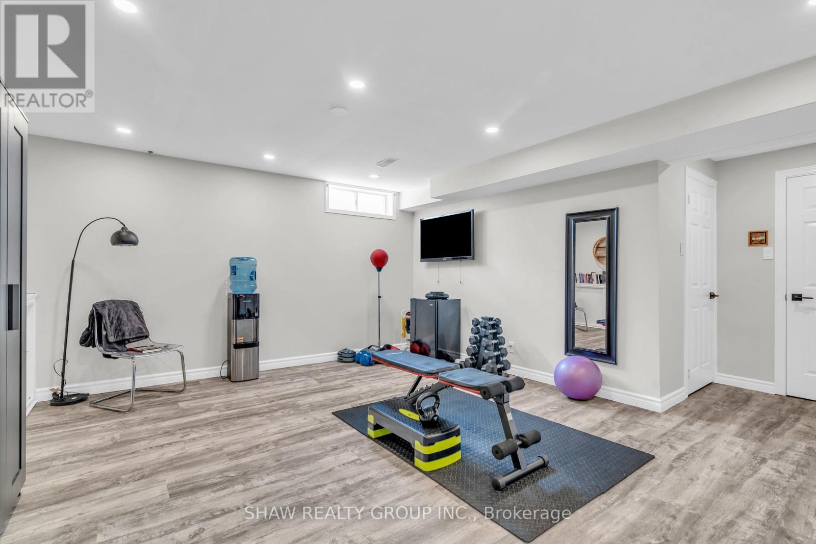 210 Misty Court, Kitchener, Ontario  N2B 3V4 - Photo 33 - X12212913