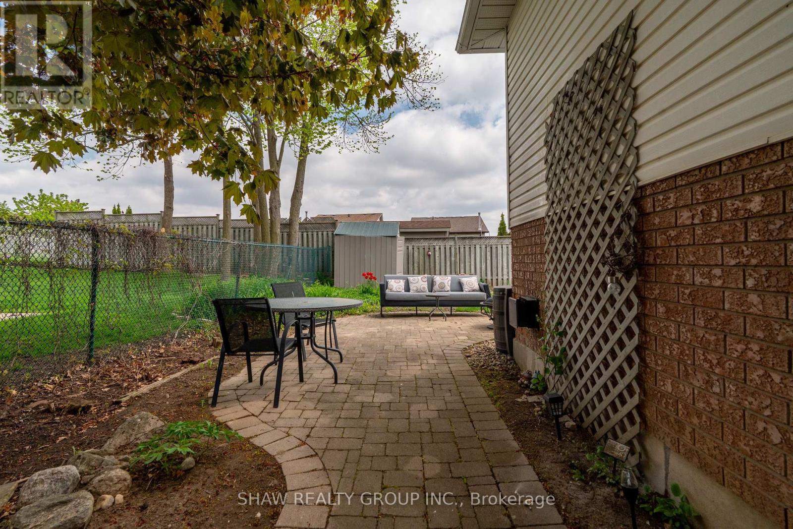 210 Misty Court, Kitchener, Ontario  N2B 3V4 - Photo 38 - X12212913