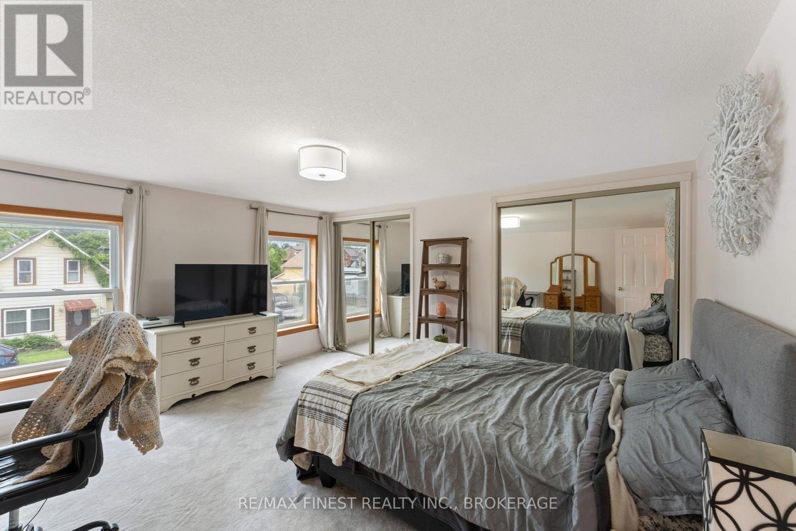61 John Street, Quinte West (Trenton Ward), Ontario  K8V 1J8 - Photo 23 - X12211948