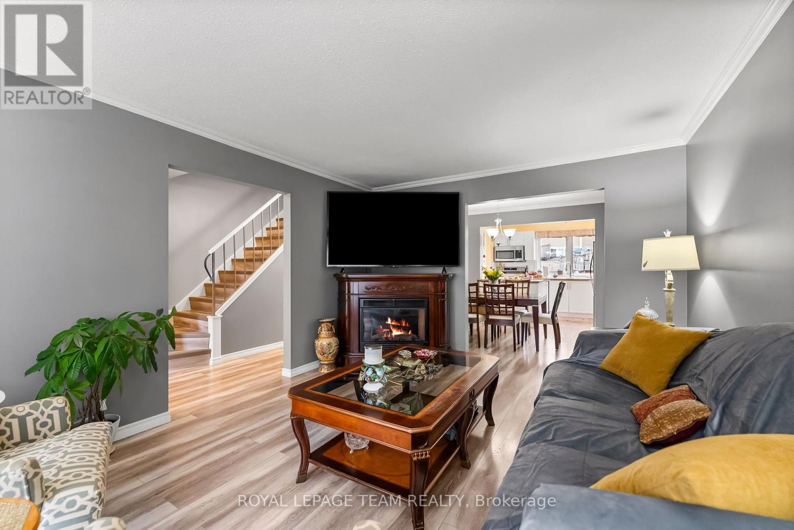 76 Peary Way, Ottawa, Ontario  K2L 1Z8 - Photo 10 - X12212952