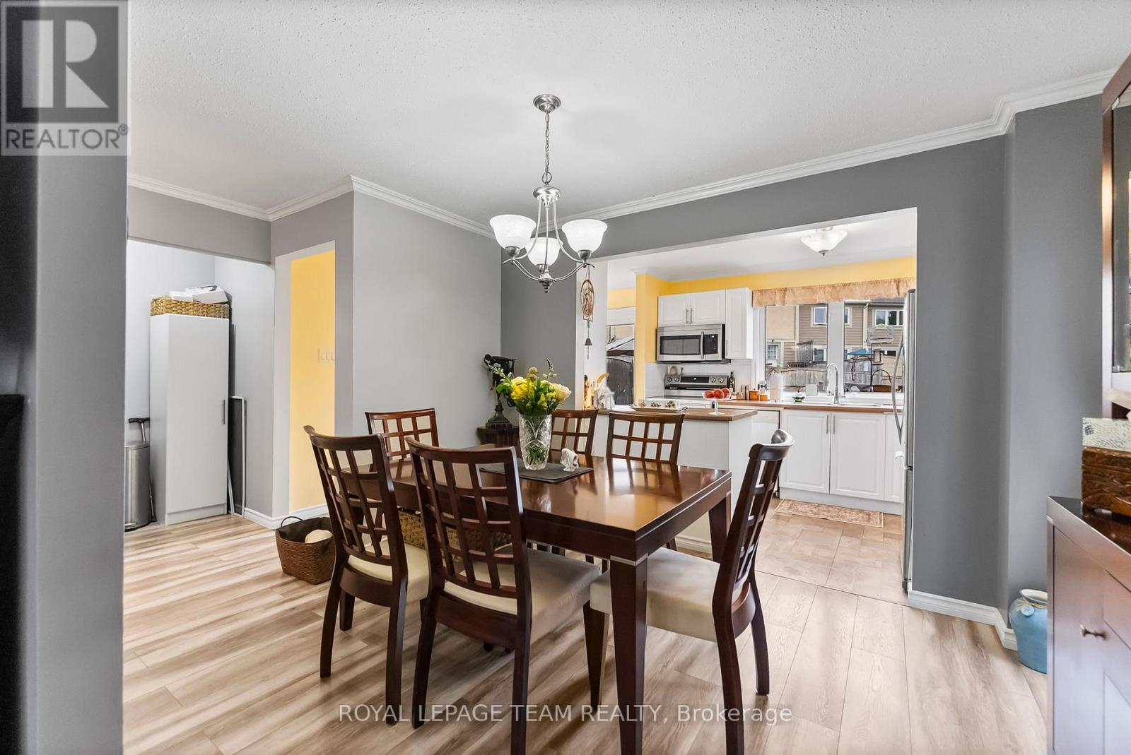 76 Peary Way, Ottawa, Ontario  K2L 1Z8 - Photo 11 - X12212952
