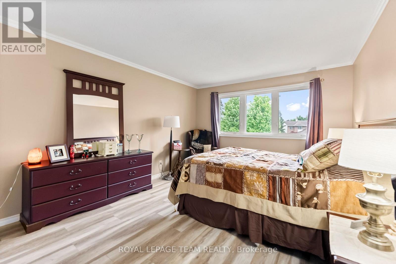 76 Peary Way, Ottawa, Ontario  K2L 1Z8 - Photo 17 - X12212952