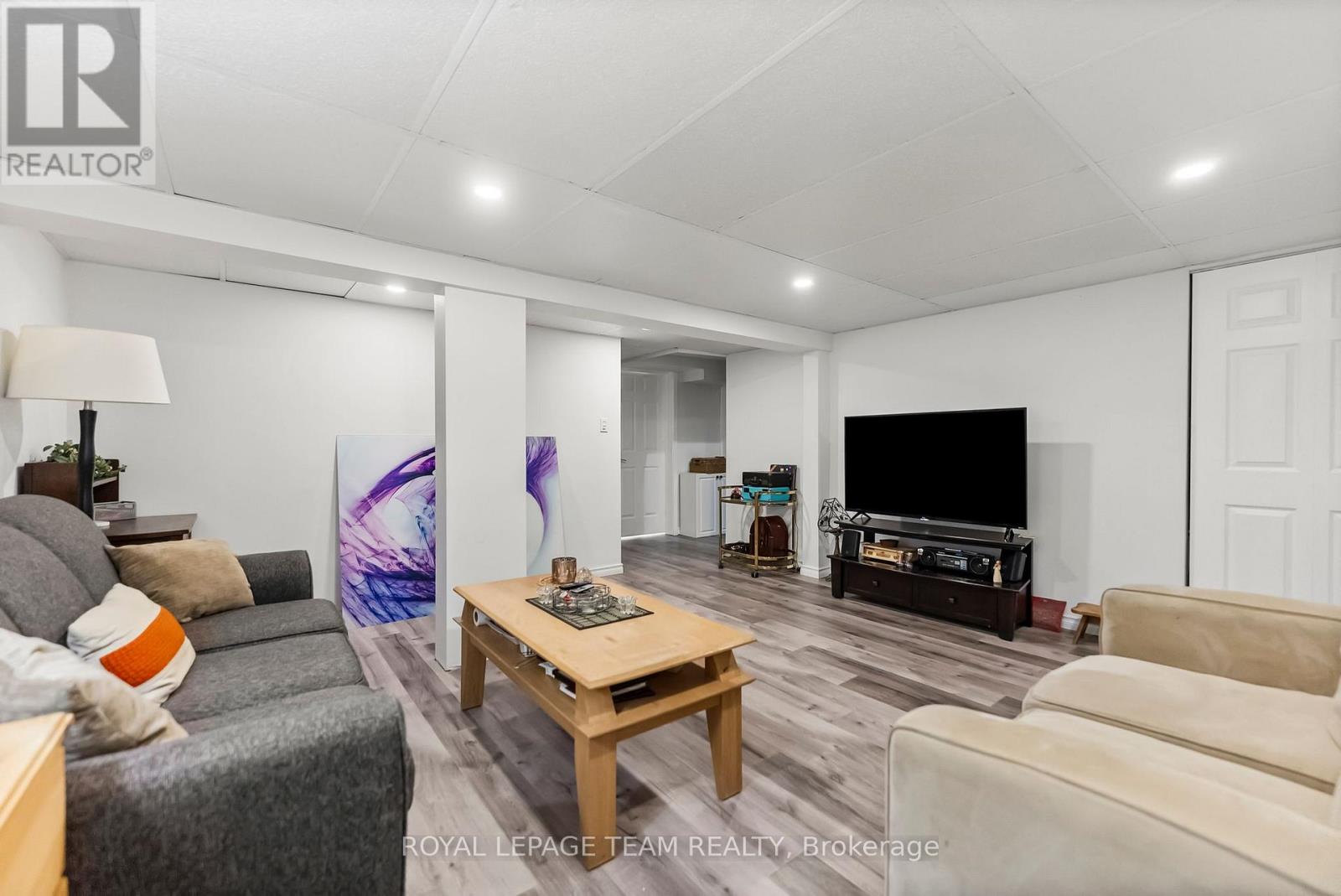 76 Peary Way, Ottawa, Ontario  K2L 1Z8 - Photo 24 - X12212952