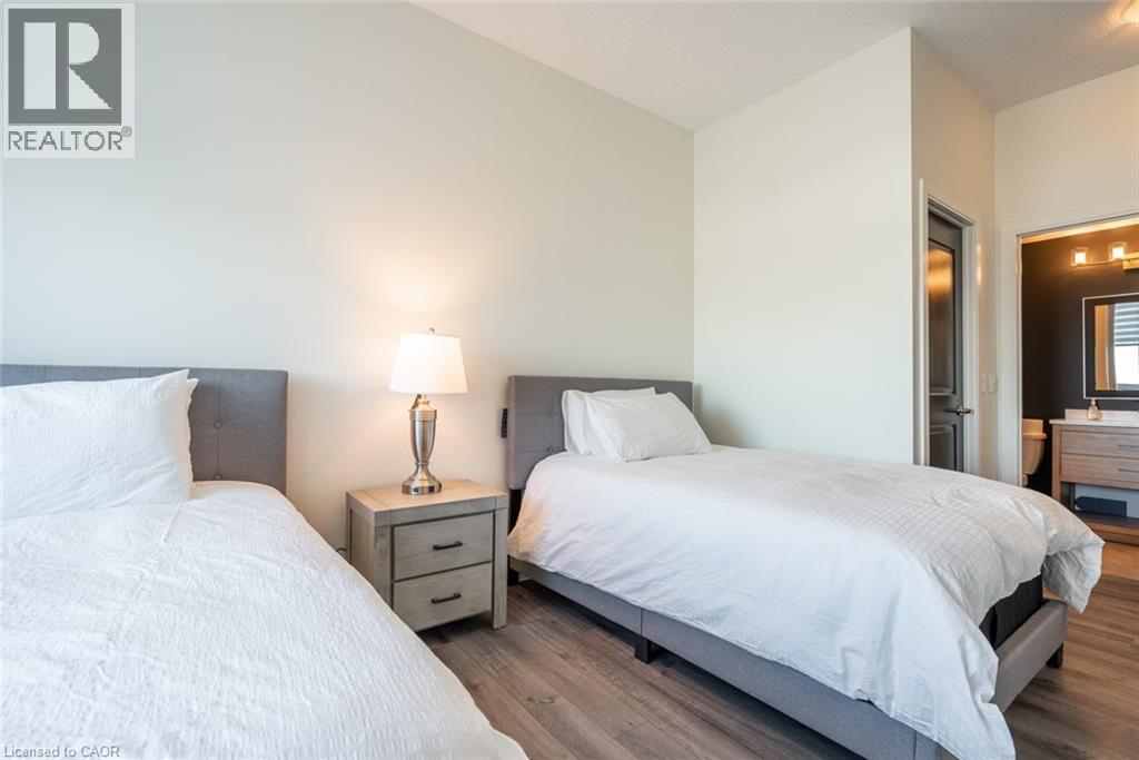 330 Burnhamthorpe Road W Unit# Ph5, Mississauga, Ontario  L5B 0E1 - Photo 31 - 40740067