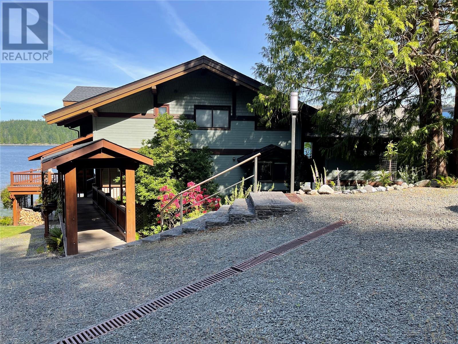 1027&1033 West Rd, Quadra Island, British Columbia  V0P 1N0 - Photo 3 - 1002975