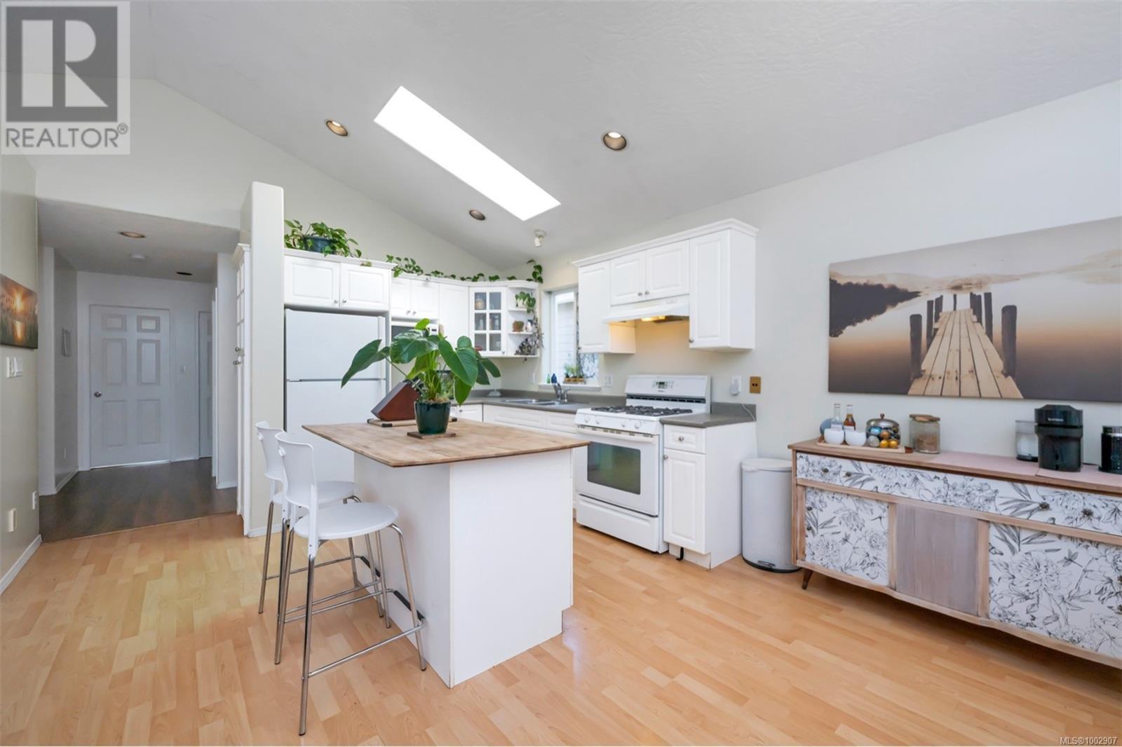 2336 Hoylake Cres, Langford, British Columbia  V9B 6K5 - Photo 3 - 1002907