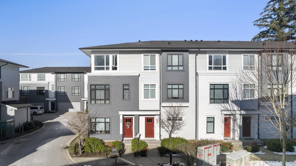 601 16525 WATSON DRIVE, Surrey, British Columbia