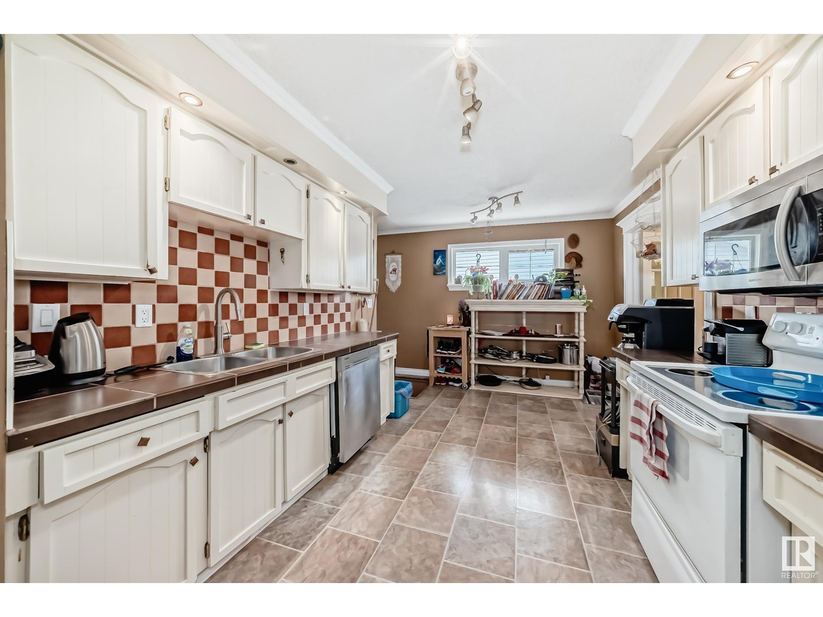 7027 183 St Nw, Edmonton, Alberta  T5T 2V5 - Photo 12 - E4441683