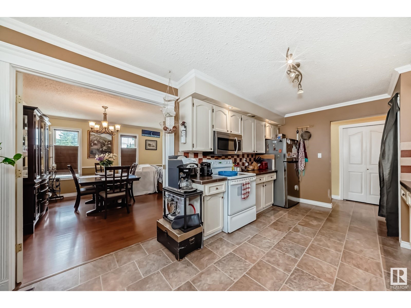 7027 183 St Nw, Edmonton, Alberta  T5T 2V5 - Photo 9 - E4441683