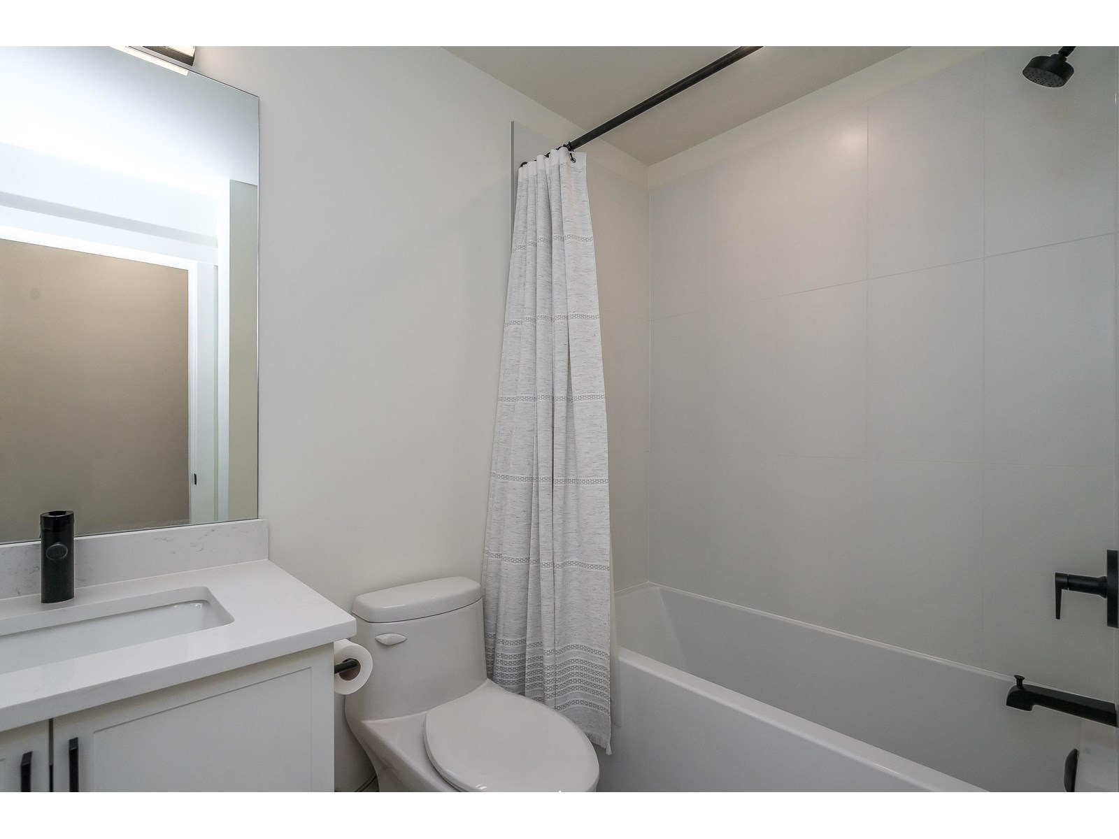316 19935 75a Avenue, Langley, British Columbia  V2Y 4L5 - Photo 13 - R3013422