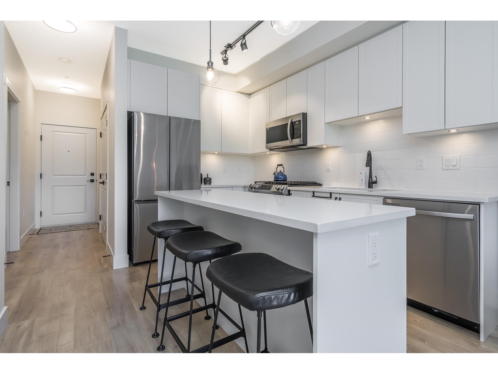 316 19935 75a Avenue, Langley, British Columbia  V2Y 4L5 - Photo 4 - R3013422