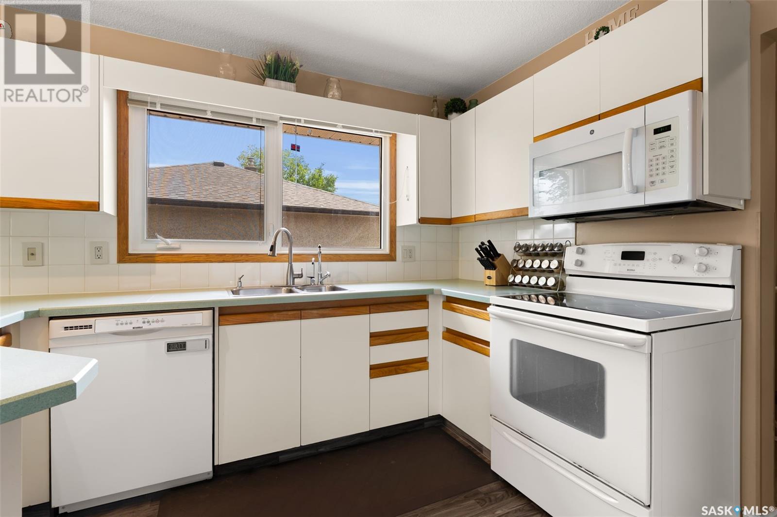 1307 Dover Avenue, Regina, Saskatchewan  S4R 0L6 - Photo 9 - SK009124