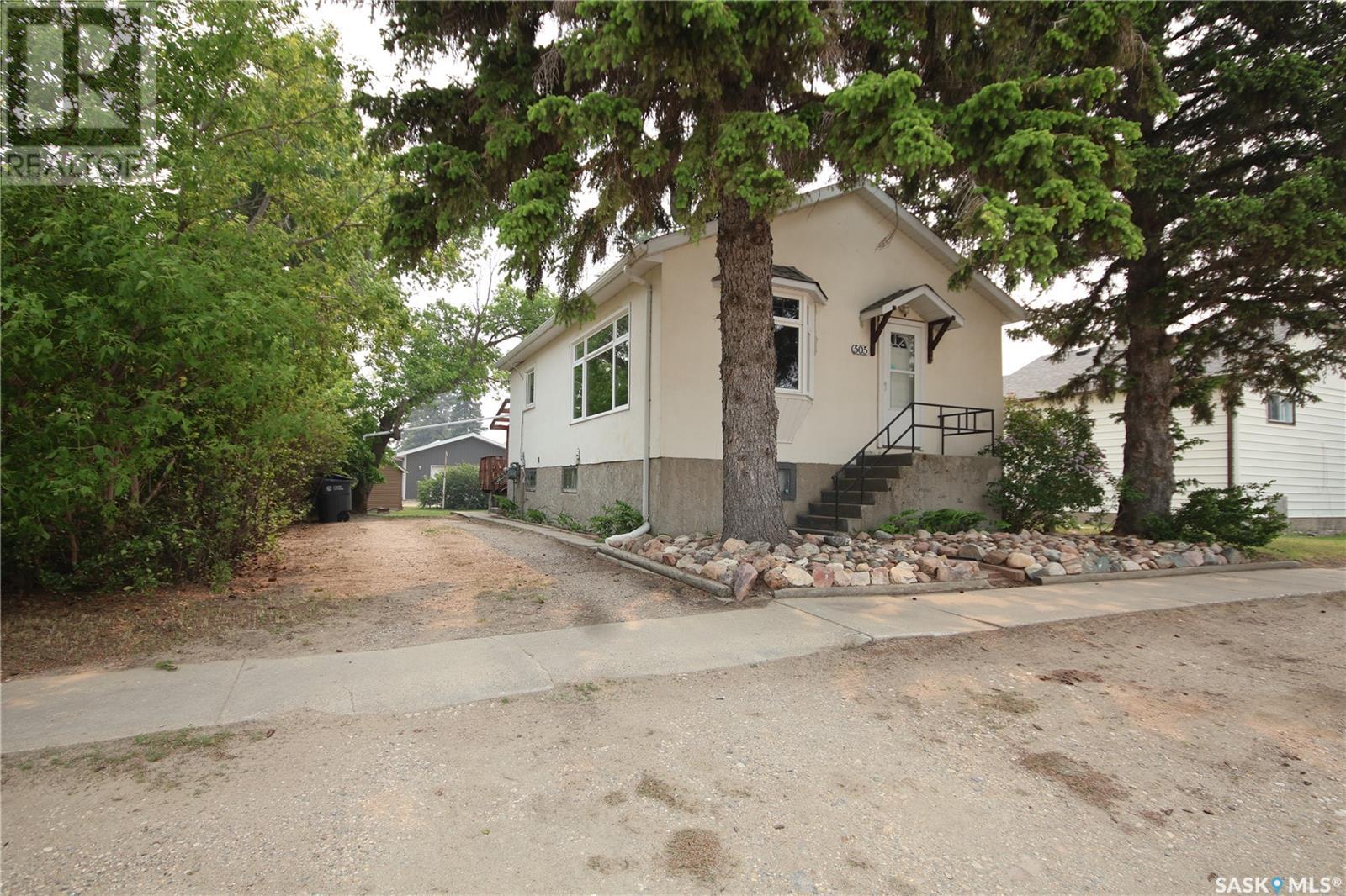 Ave 505 2nd Avenue, Odessa, Saskatchewan  S0G 3S0 - Photo 2 - SK009109