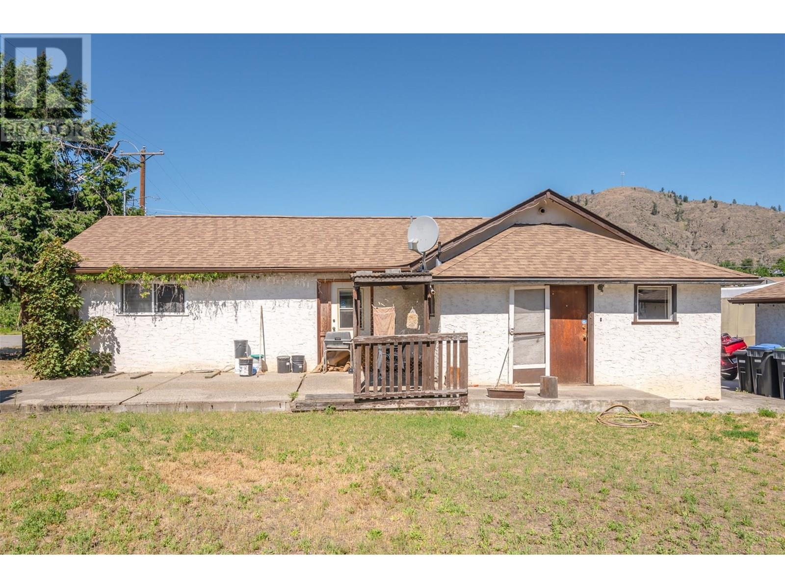 5805 Okanagan Street, Oliver, British Columbia  V0H 1T0 - Photo 3 - 10351470