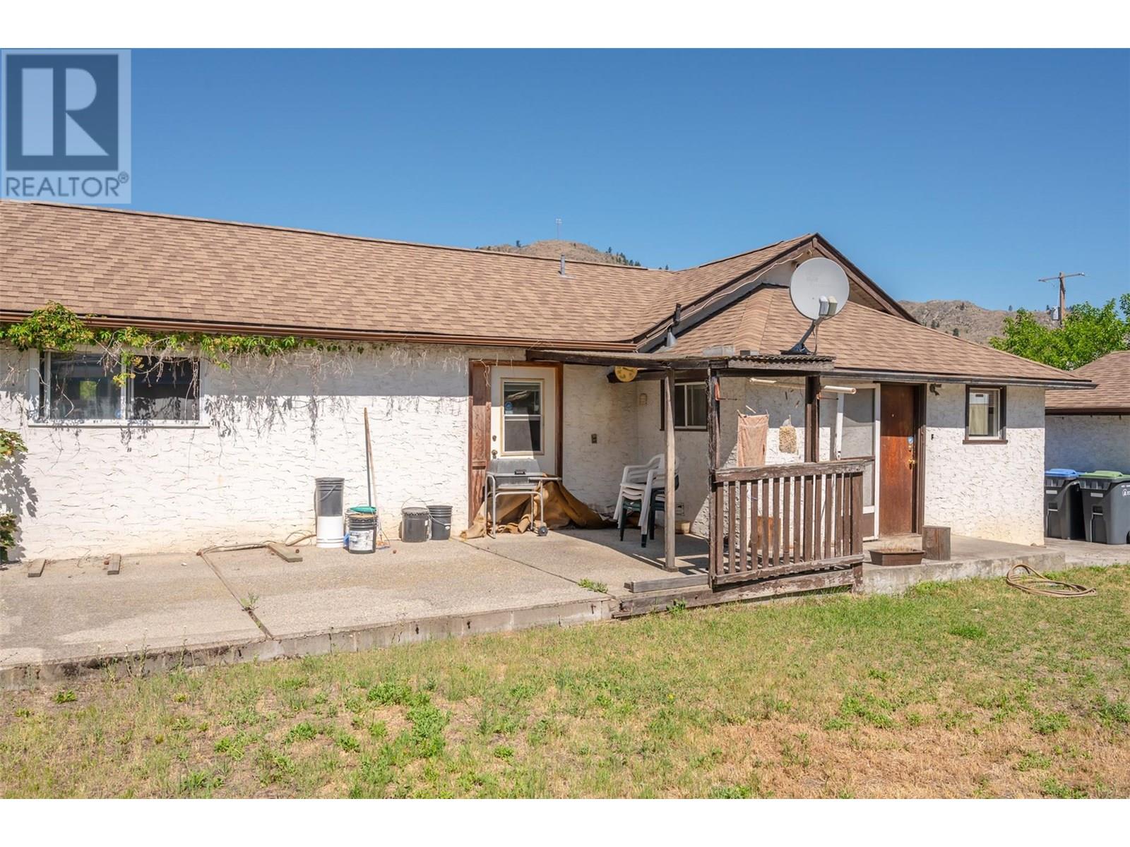 5805 Okanagan Street, Oliver, British Columbia  V0H 1T0 - Photo 7 - 10351470