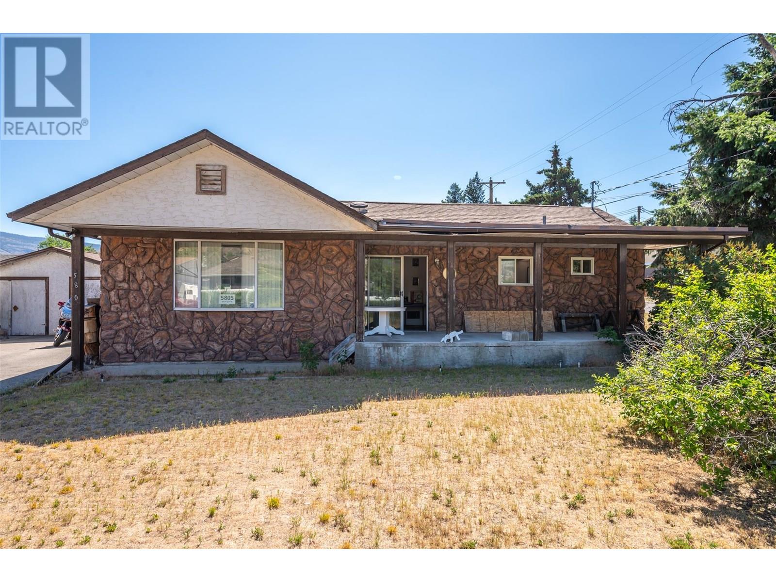 5805 Okanagan Street, Oliver, British Columbia