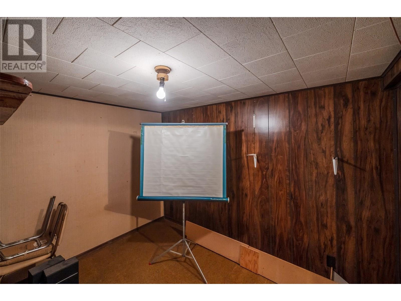 5805 Okanagan Street, Oliver, British Columbia  V0H 1T0 - Photo 35 - 10351470